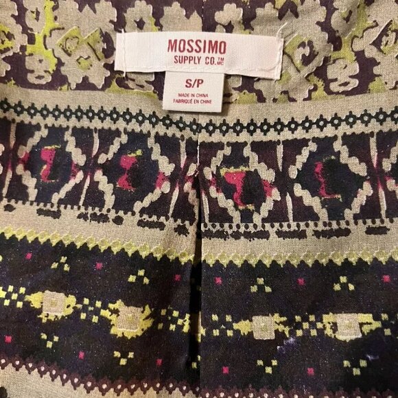 Mossimo. Size Small. Acrylic/poly Faux Fur Print Lined Vest. Open Front. GB - Picture 6 of 7